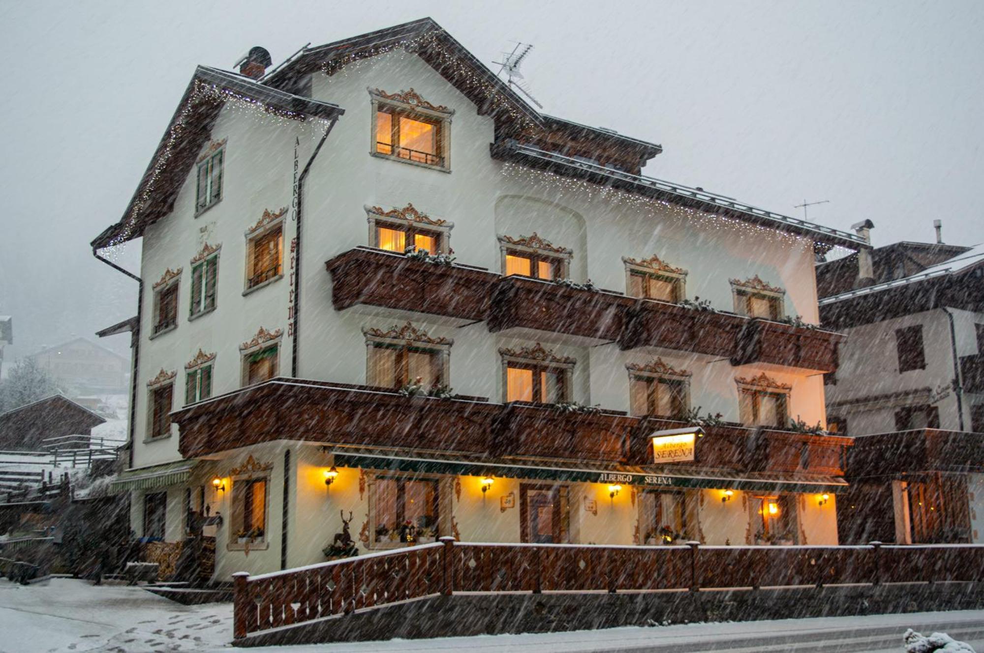 Hotel Serena Auronzo di Cadore Exterior photo